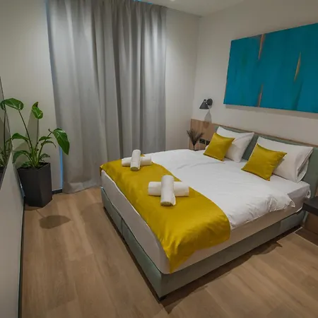 Bj81 Suite Hotel Siófok Extérieur photo